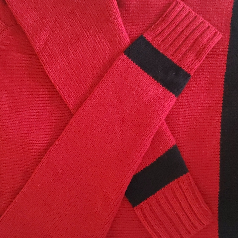 Men's Sweater - Picture 4 of 7